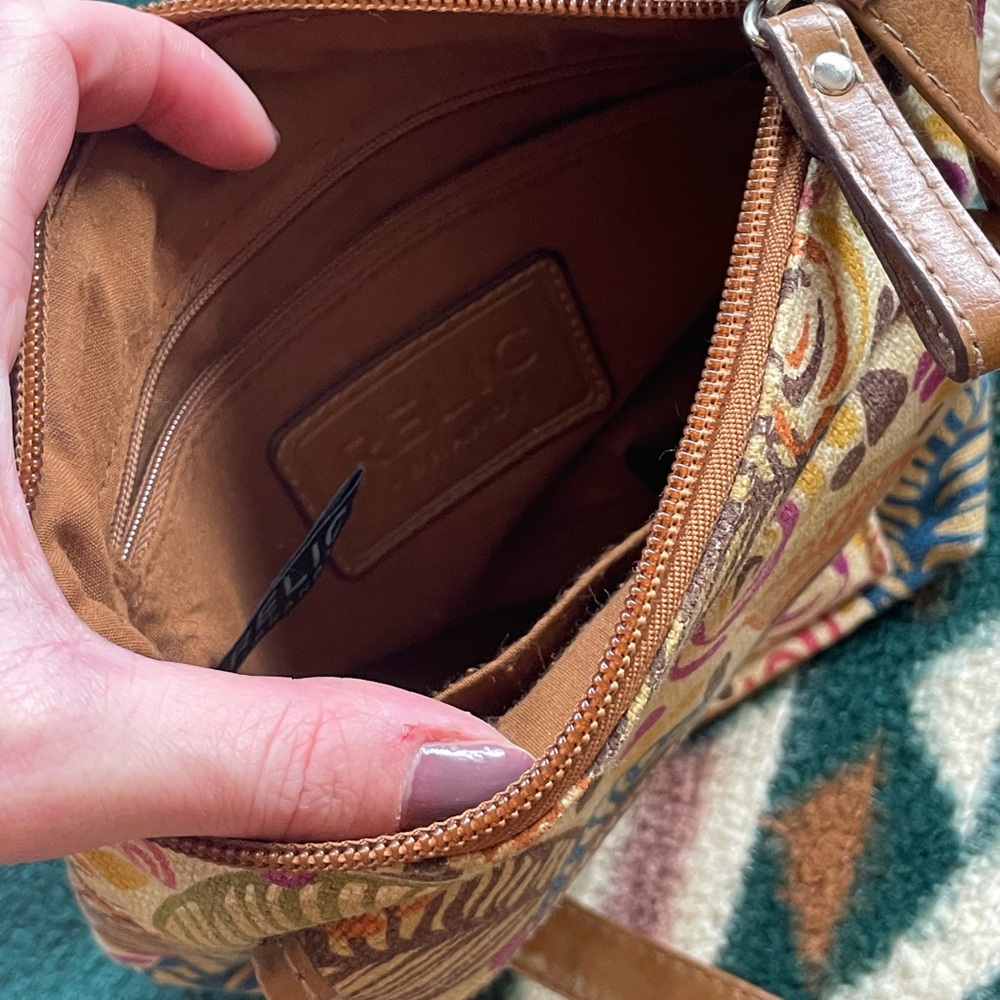 Relic Multicolor Leaf Pattern Crossbody Bag - Picture 3 of 5